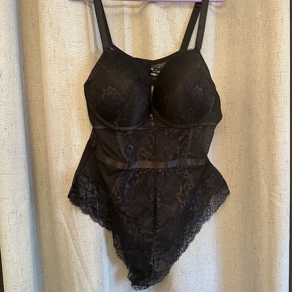 Fashion Nova Black Lace Bodysuit